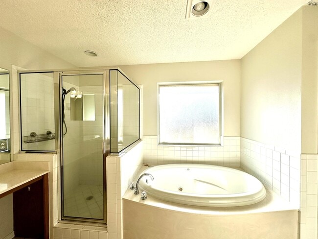 Building Photo - 3028 Whitehall Ln