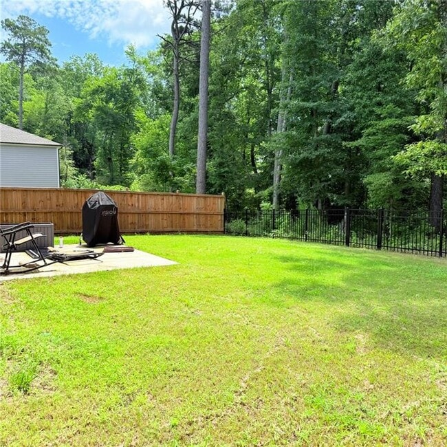 Building Photo - 987 Evergreen Rd