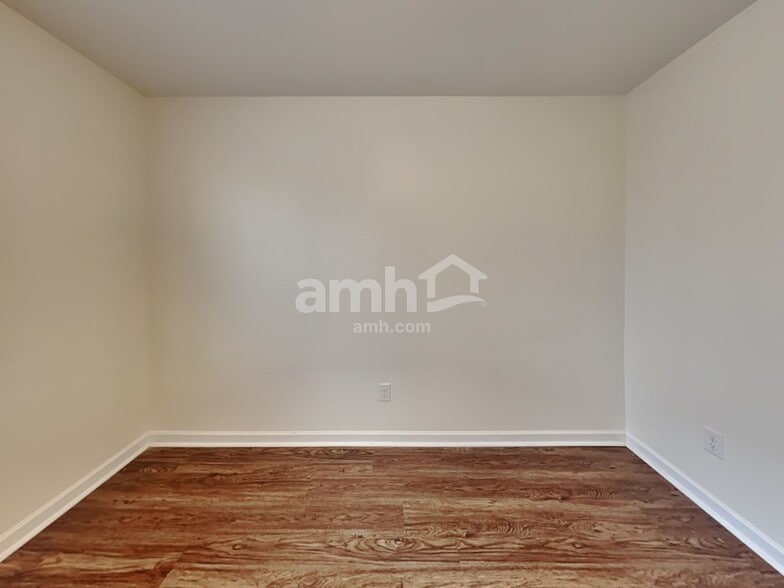 Building Photo - 155 Slaters Drive