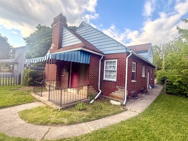 Building Photo - 1406 Kipling Dr
