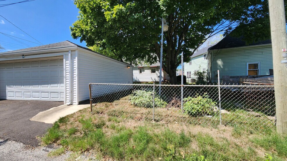 Building Photo - 502 Binns Blvd
