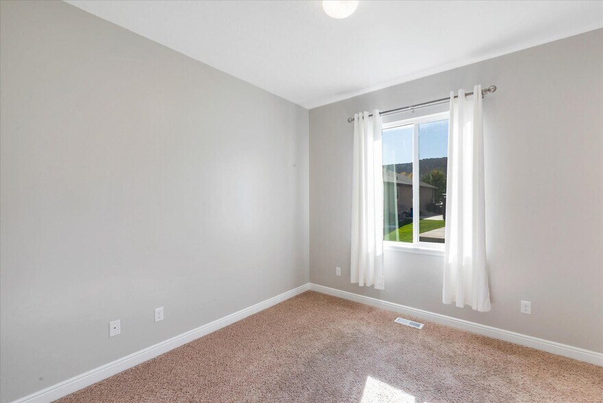 Building Photo - 3091 E Sandpiper Rd