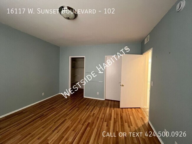 Building Photo - 16117 W Sunset Blvd