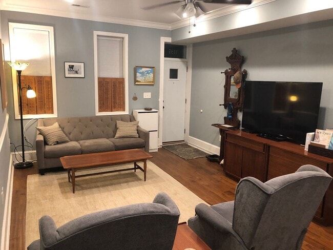 Building Photo - Modern Large and spacious house available in Locus Point