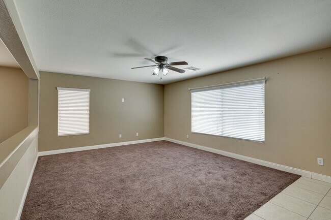 Building Photo - 4-Bedroom Home with Heated Pool & Spa
