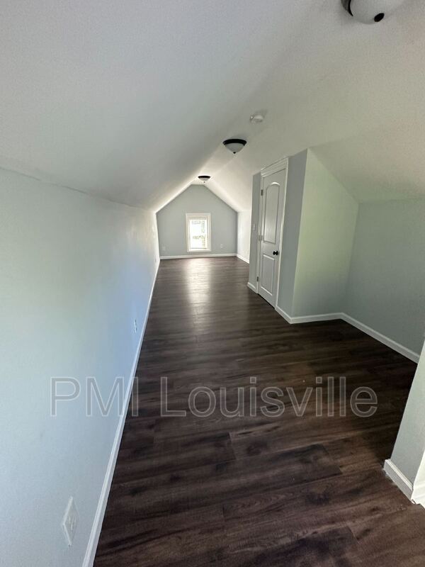 Building Photo - 3526 Henry Ave