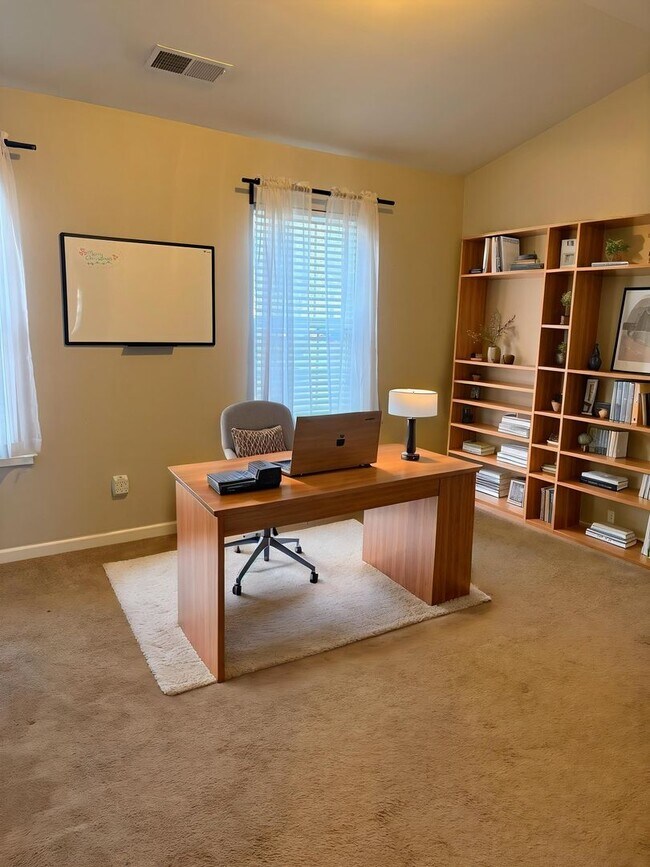 Building Photo - 2224 Winthrop Chase Dr