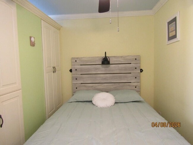 Building Photo - 2204 Perrin Dr