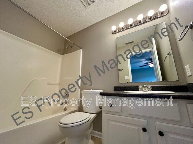 Building Photo - 5639 Dollar Run Ln