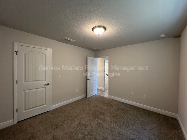 Building Photo - 5955 Parsonage Cir