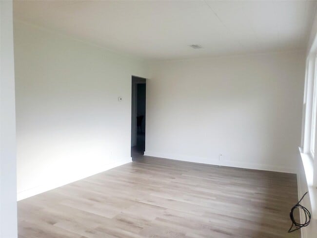 Building Photo - 5329 Searsville Rd
