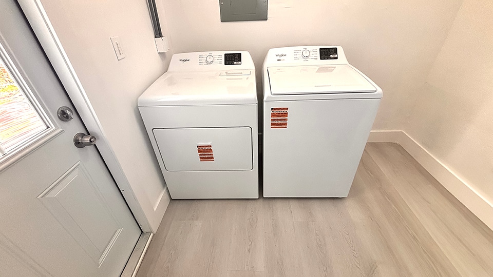 Building Photo - 721 N 68th Ter