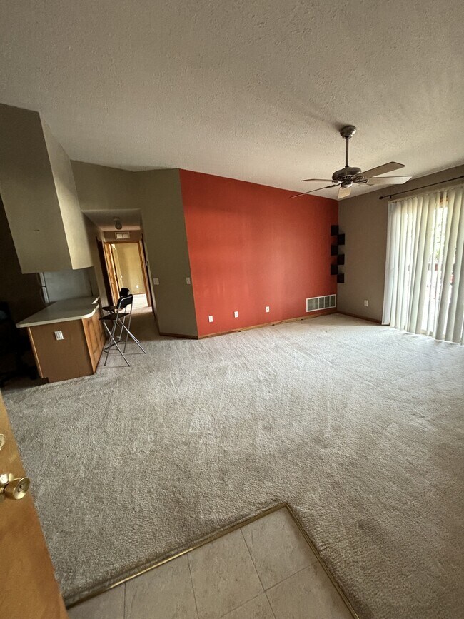 Building Photo - 9722 Sawgrass Ct