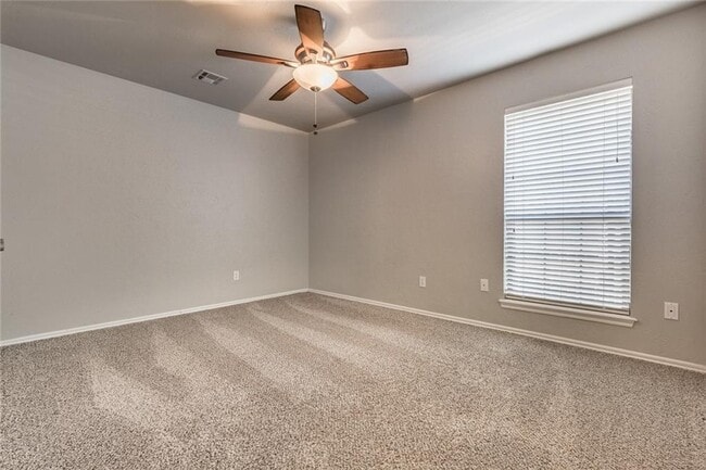 Building Photo - 1809 Courtney Ln