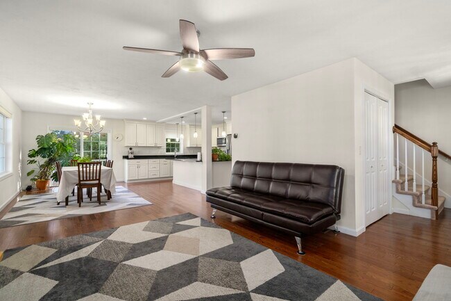 Building Photo - 4 Cherry Blossom Cir