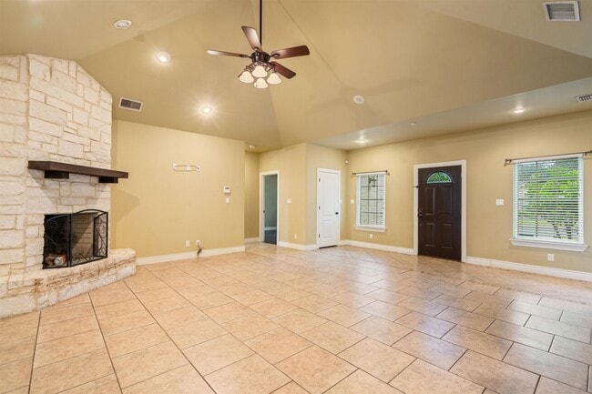 Building Photo - 302 Ceniza Ridge Dr