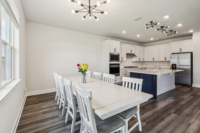 Building Photo - 4103 Meandering Bay Dr