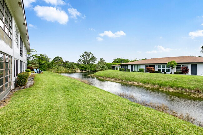 Building Photo - 13283 Pineapple Palm Ct