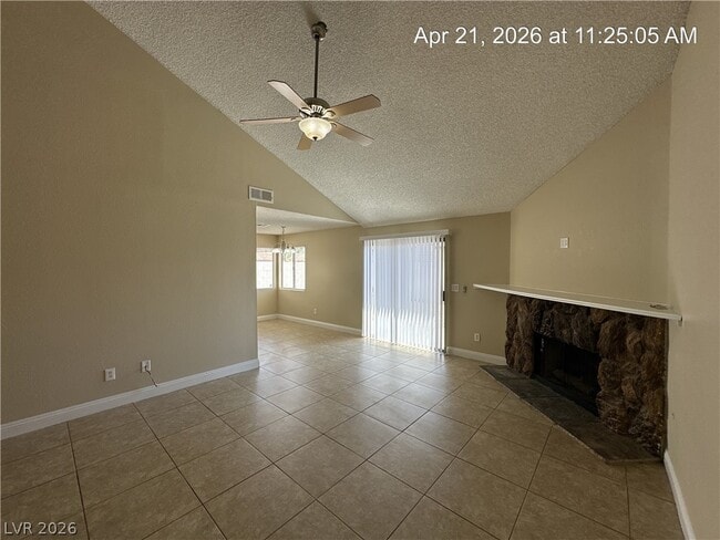 Building Photo - 329 Chastine St