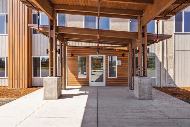 Primary Photo - Desired 1 Bed 1 Bath with Great Views in a...