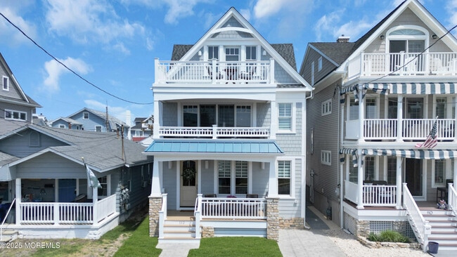 Primary Photo - 112 14th Ave