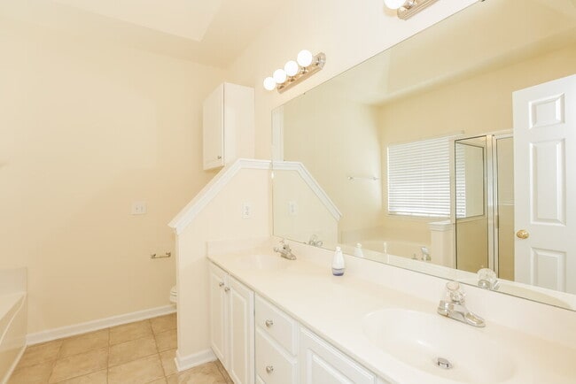 Building Photo - 6571 Derby Ln NW