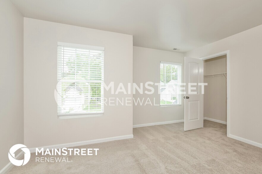 Building Photo - 3019 Desmond Woods Dr