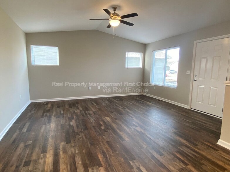 Building Photo - 10607 E Kinkaid Cir