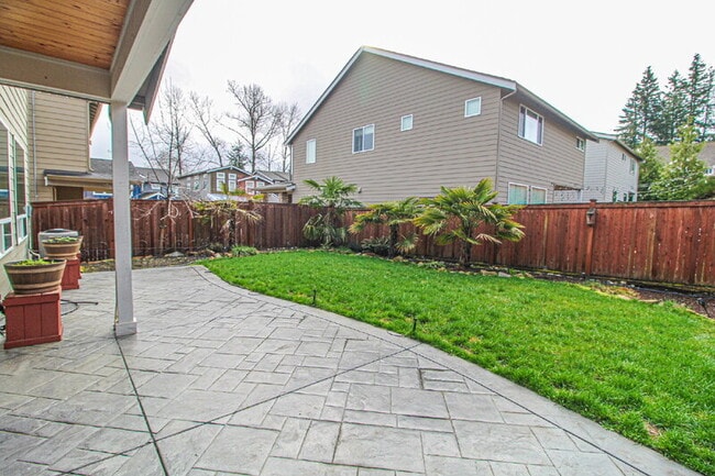 Building Photo - 1418 184th Pl SE