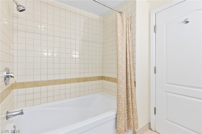 Building Photo - 30 Strada Di Villaggio