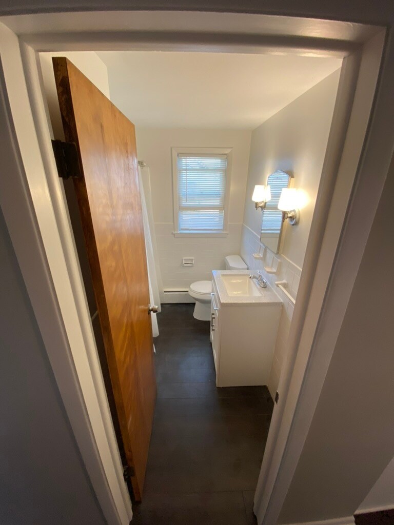 bathroom - 6062 Transit Rd