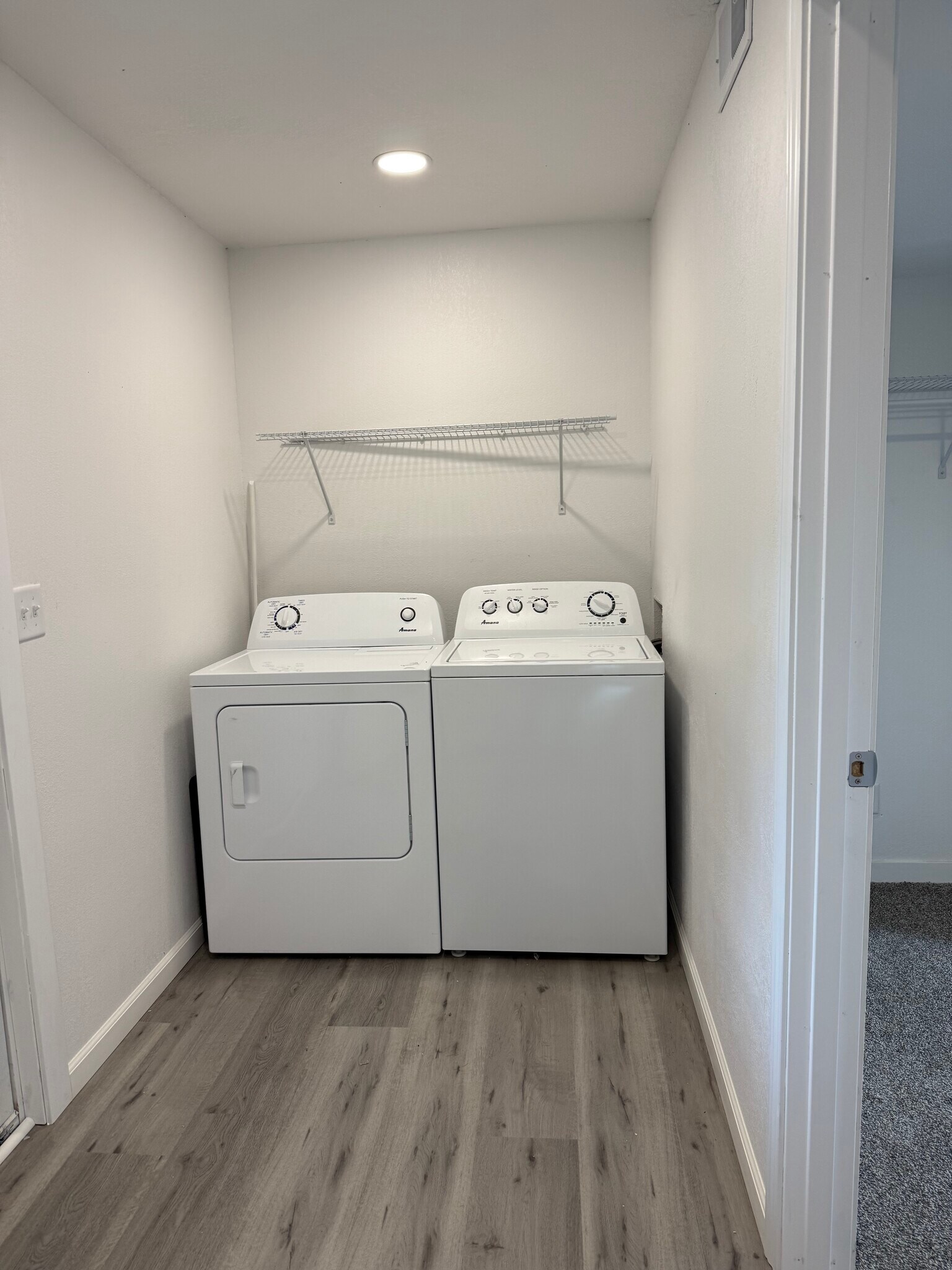 In unit laundry - 1325 N 8th St