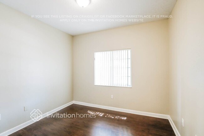 Building Photo - 14042 SW 155th Ct