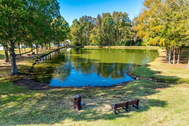 Building Photo - Beautiful 3 bedroom 2.5 bath home in Williams Glenn Community in Charlotte with Primary on the main.