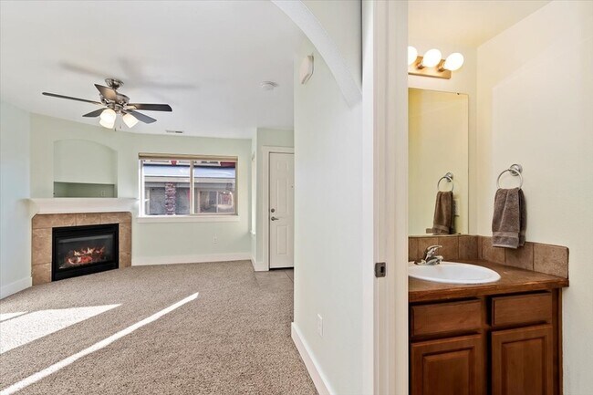 Building Photo - 9947 W Rosecroft Ct