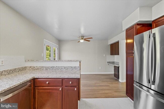 Building Photo - 9208 Fairlane Pl