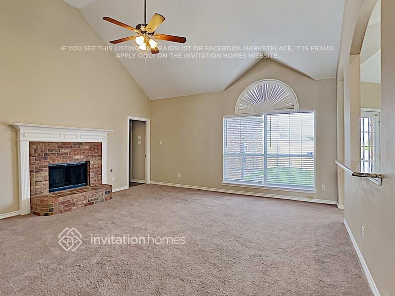 Building Photo - 1817 Fairfax Dr