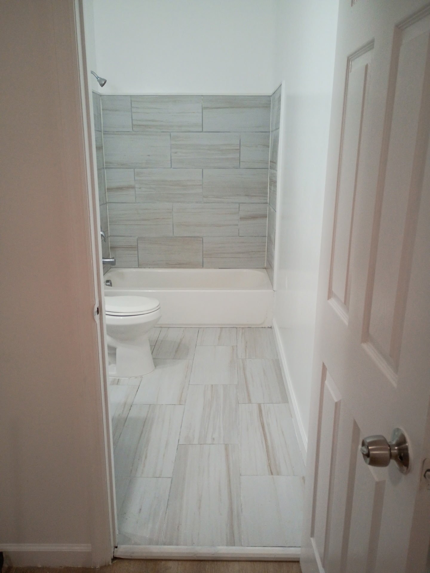 Building Photo - 244 E Hanover St