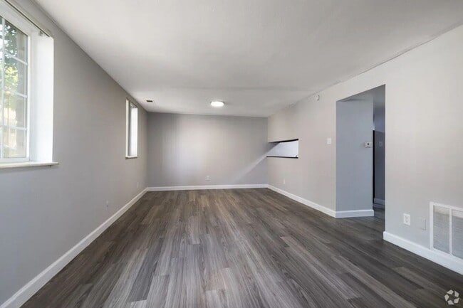 Interior Photo - Caroline Place Apartments