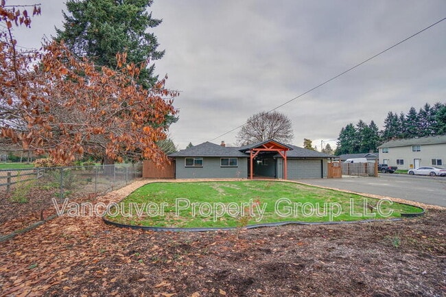 Building Photo - 3211 NE 62nd Ave