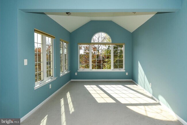 Building Photo - 43265 Morven Square