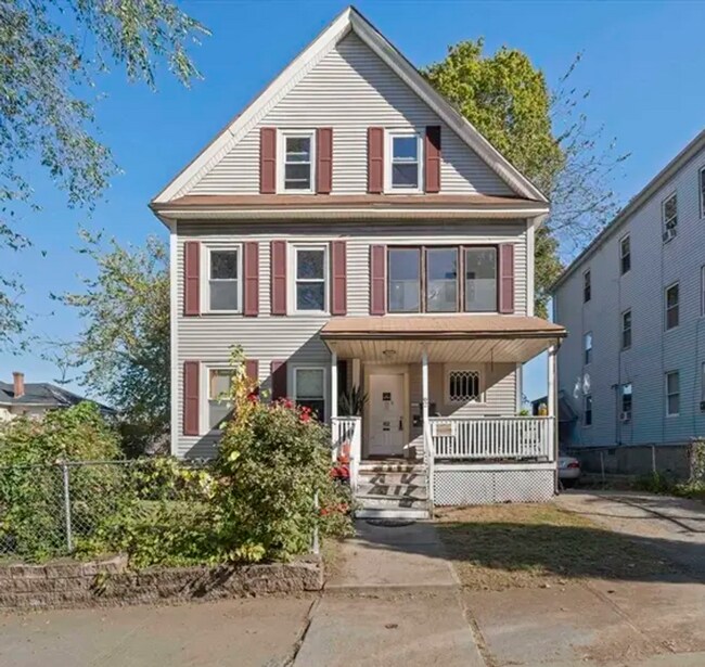 Primary Photo - 62 May St