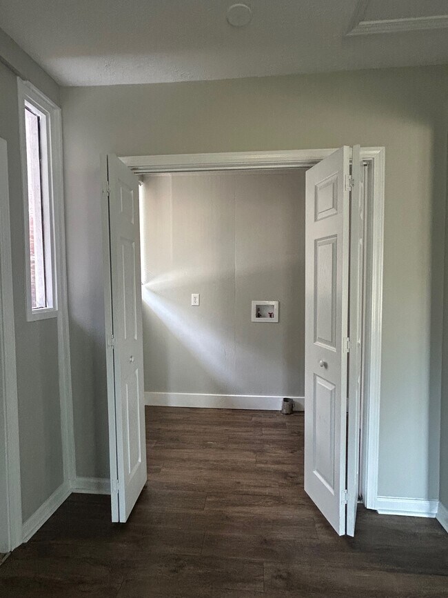 Building Photo - 2201 4th Ave