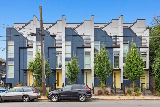 Building Photo - 913 10th Ave E