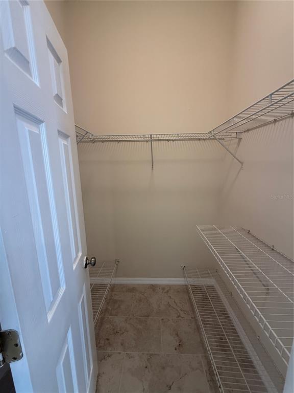 Building Photo - 4 Wood Amber Ln