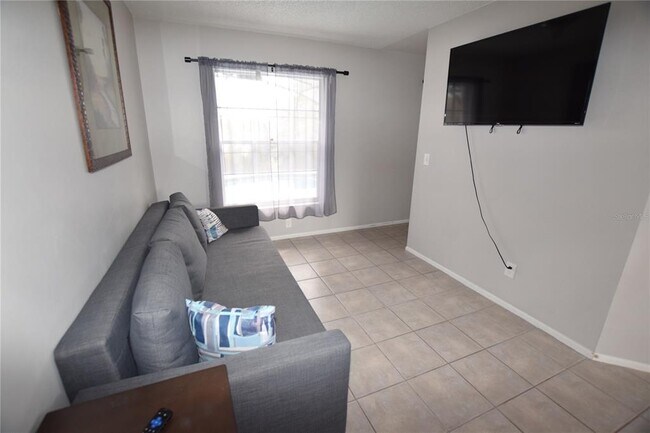 Building Photo - 7706 Indian Ridge Trail S