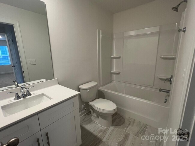 Building Photo - 1432 Wildflower St