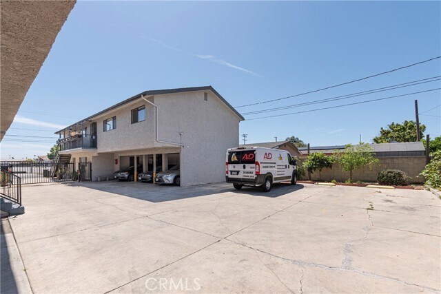 Building Photo - 1029 W 161st St