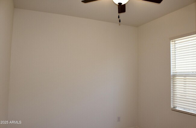 Building Photo - 10354 N 156th Ave