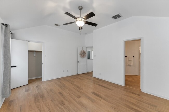 Building Photo - 16734 Warbler Dr